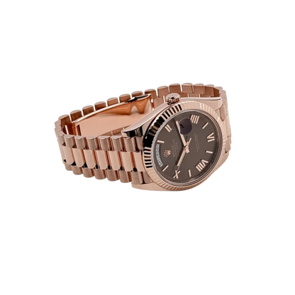 Day-Date 40mm 228235 Rose Gold Chocolate Roman Dial (2025)